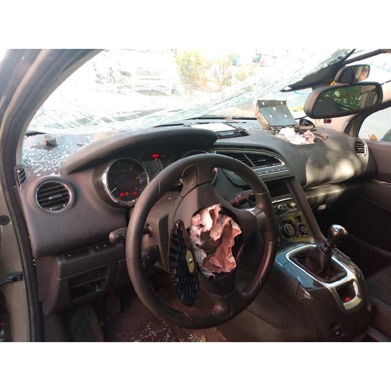 peugeot 5008 del año 2013