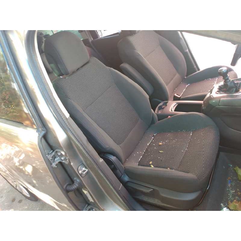 peugeot 5008 del año 2013