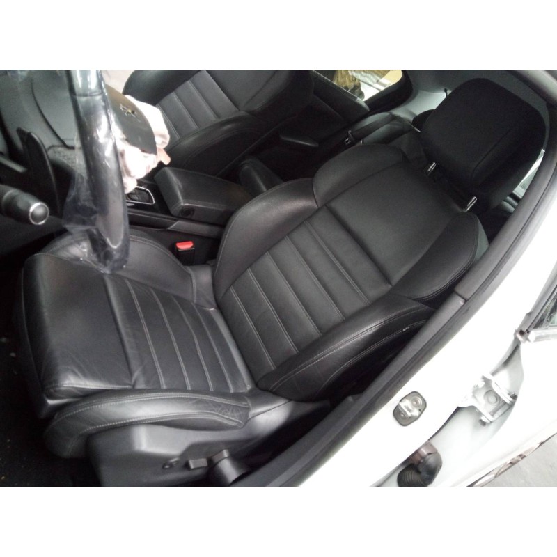 peugeot 508 del año 2012