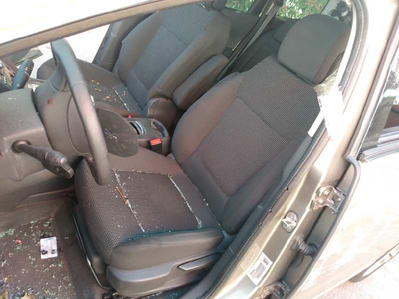 peugeot 5008 del año 2013