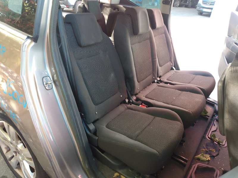 peugeot 5008 del año 2013