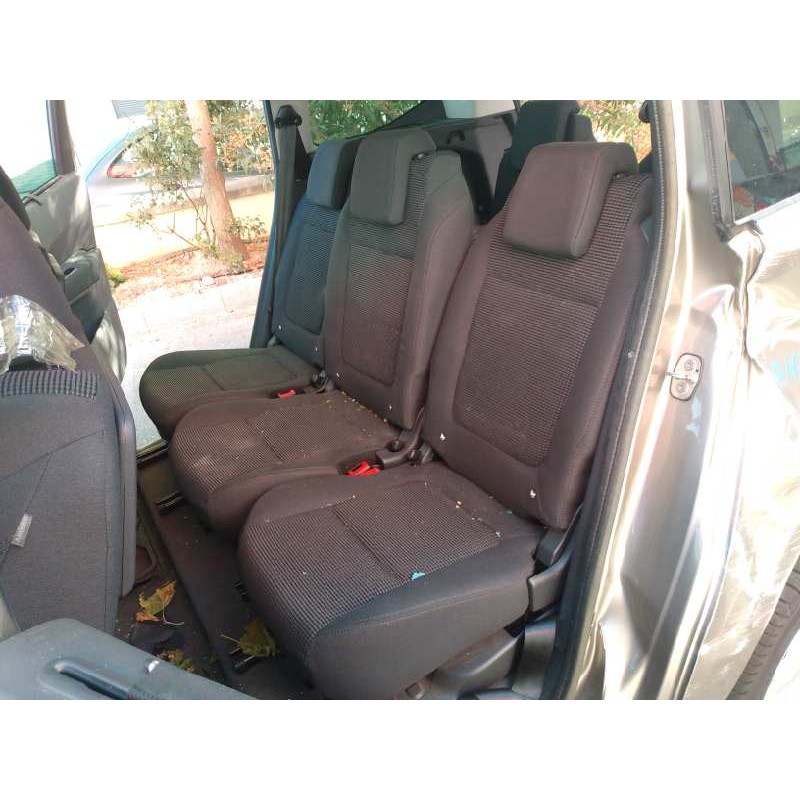 peugeot 5008 del año 2013