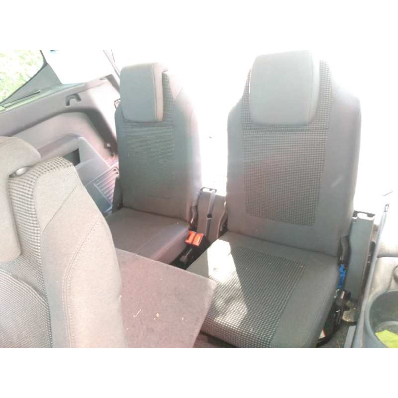 peugeot 5008 del año 2013