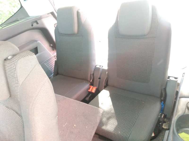 peugeot 5008 del año 2013