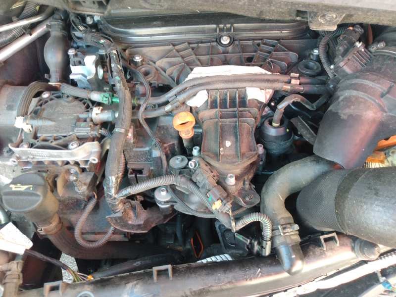 peugeot 5008 del año 2013