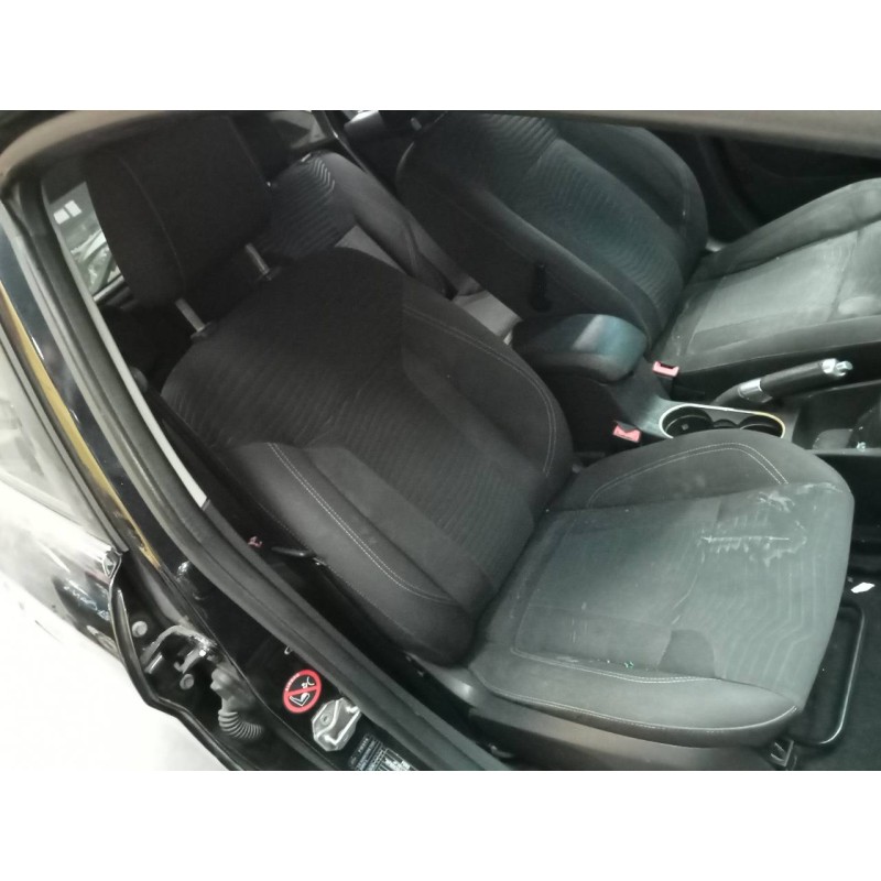 ford fiesta (ccn) del año 2013