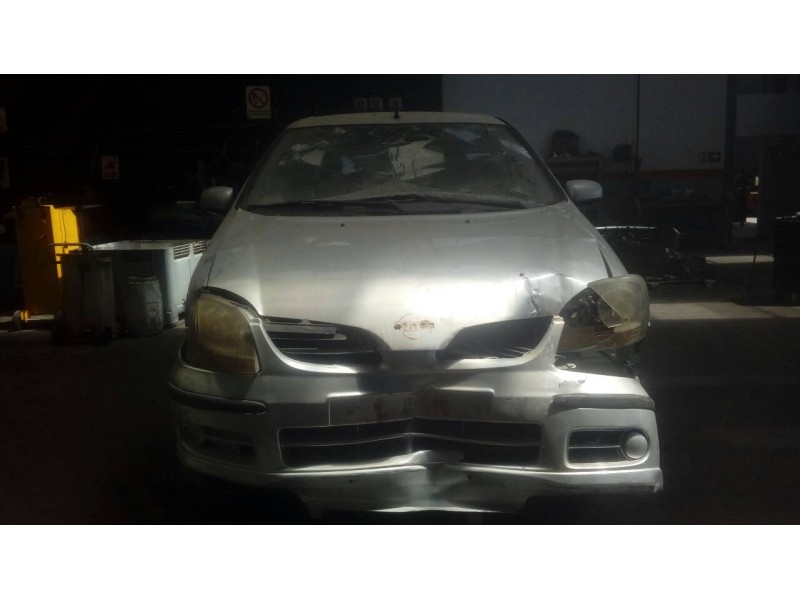 nissan almera tino (v10m) del año 2002