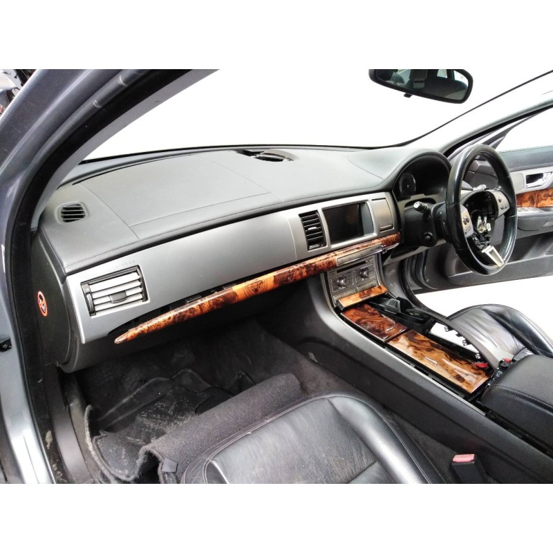 jaguar xf del año 2009