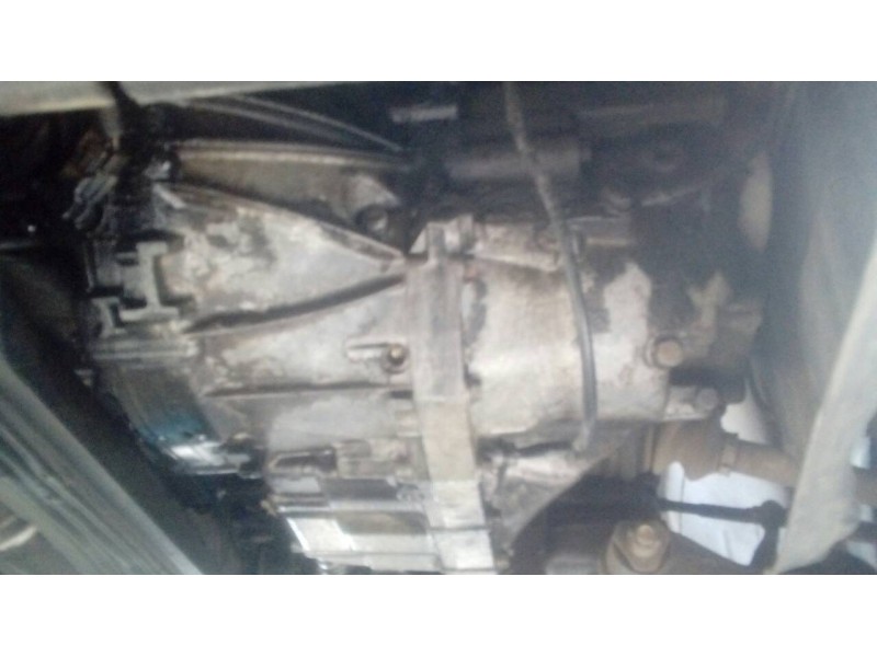 nissan almera tino (v10m) del año 2002