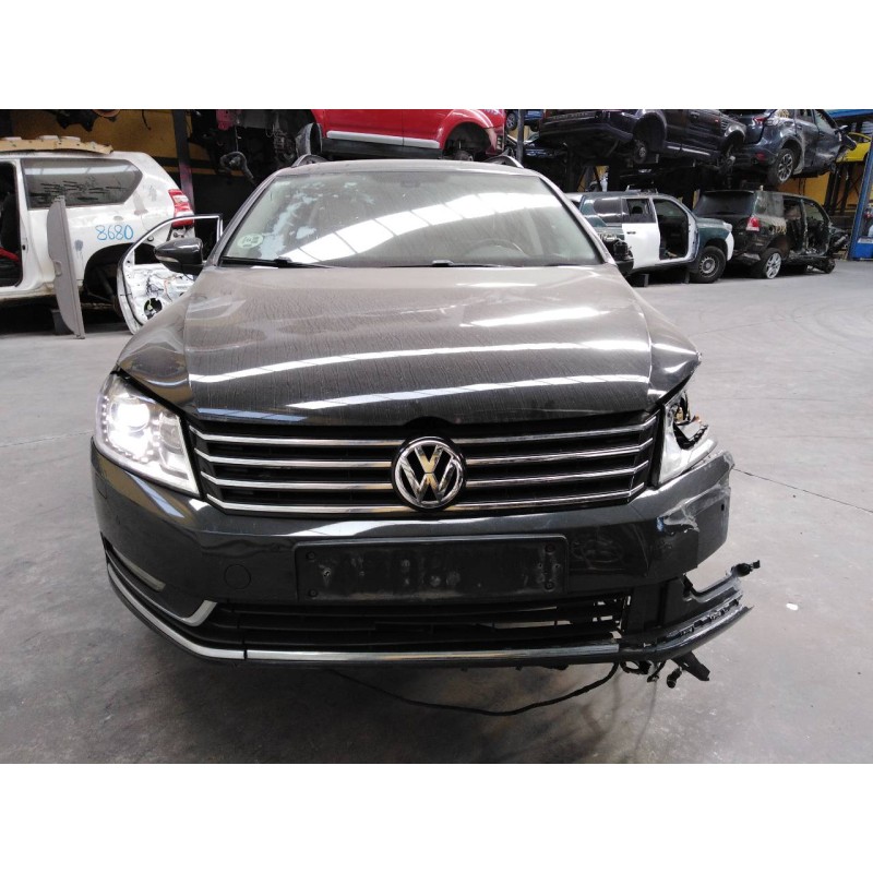 volkswagen passat variant (365) del año 2011