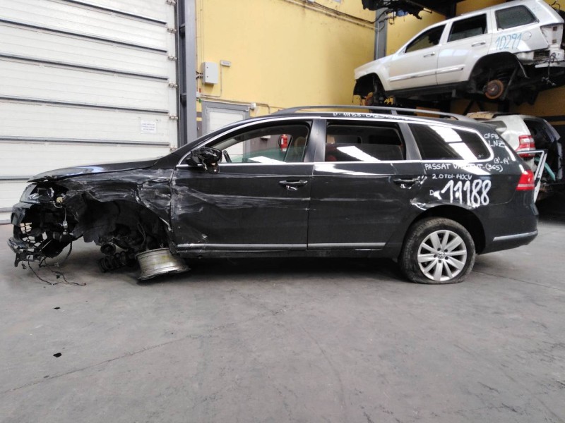 volkswagen passat variant (365) del año 2011