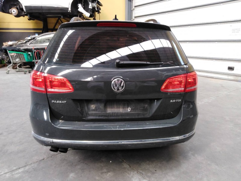 volkswagen passat variant (365) del año 2011