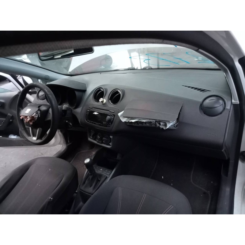 seat ibiza sc (6j1) del año 2010