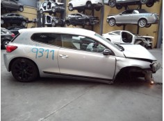 VOLKSWAGEN SCIROCCO (137)