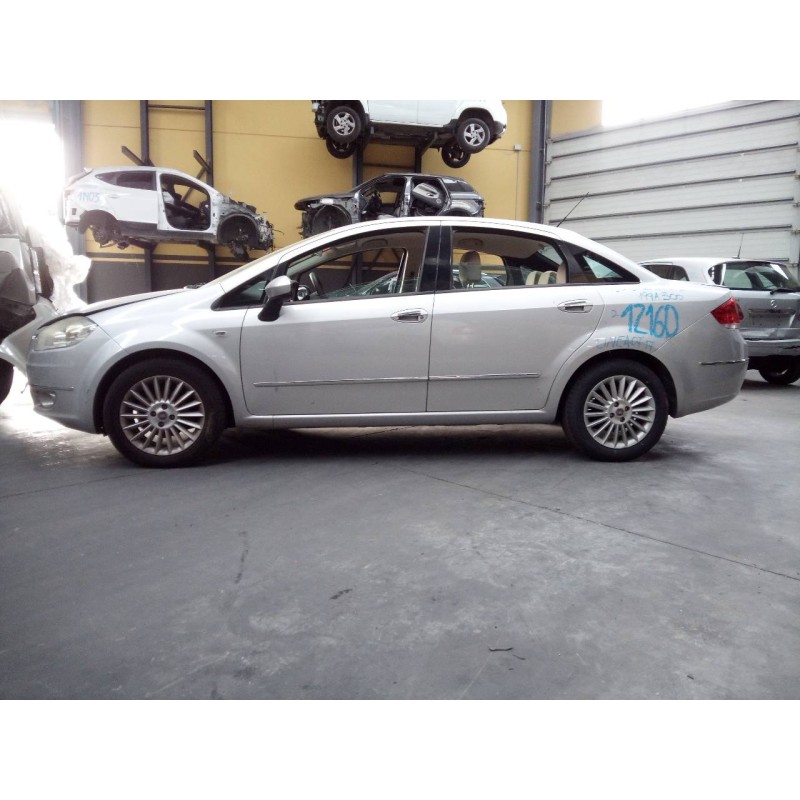 fiat linea (110) del año 2009