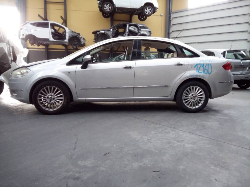 fiat linea (110) del año 2009