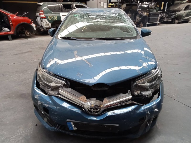 toyota auris del año 2017