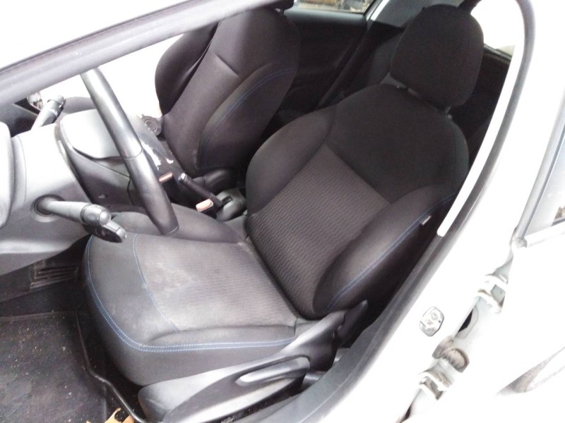 peugeot 208 del año 2017