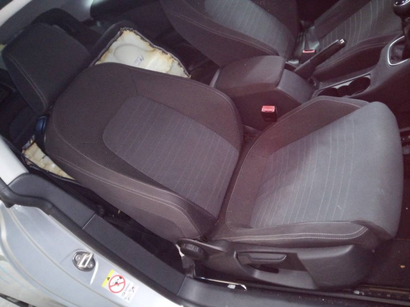 volkswagen scirocco (137) del año 2009