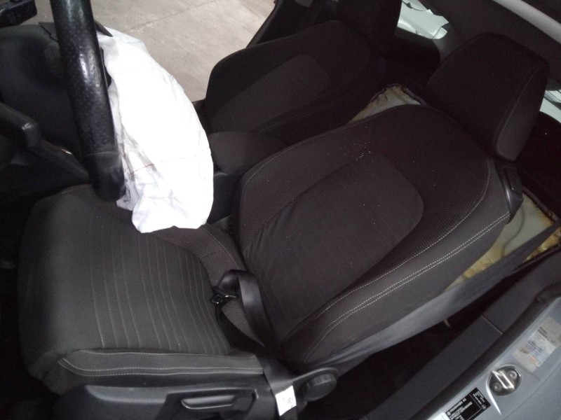 volkswagen scirocco (137) del año 2009