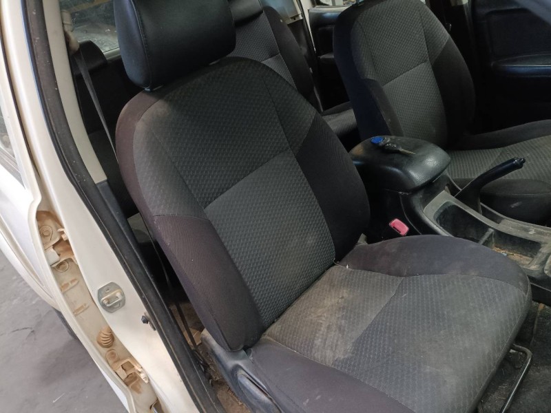 toyota hilux (kun) del año 2015