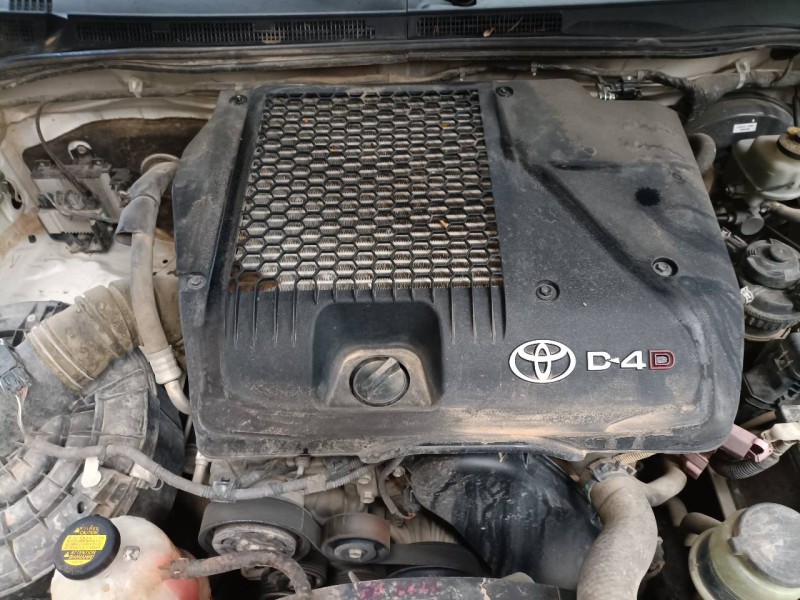 toyota hilux (kun) del año 2015