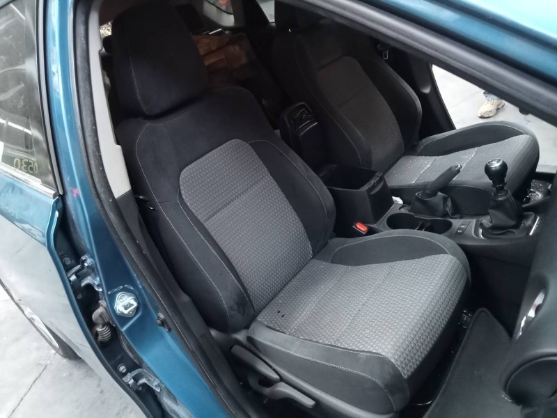 toyota auris del año 2017