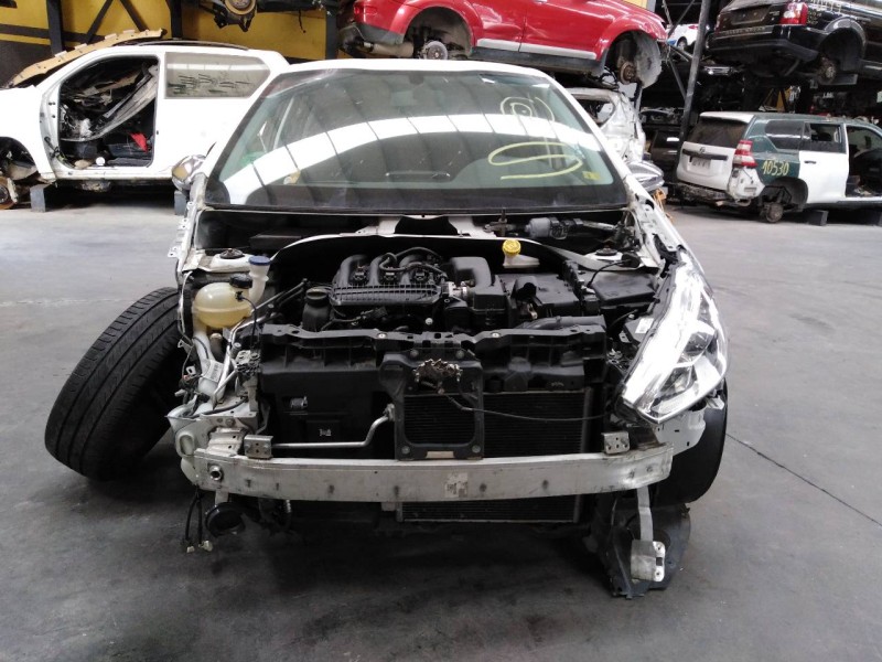 peugeot 208 del año 2017