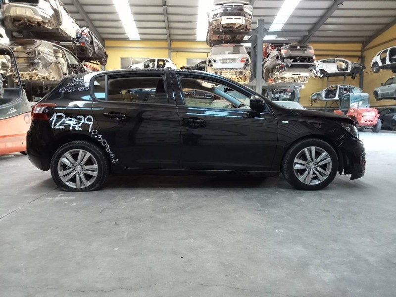 peugeot 308 del año 2017