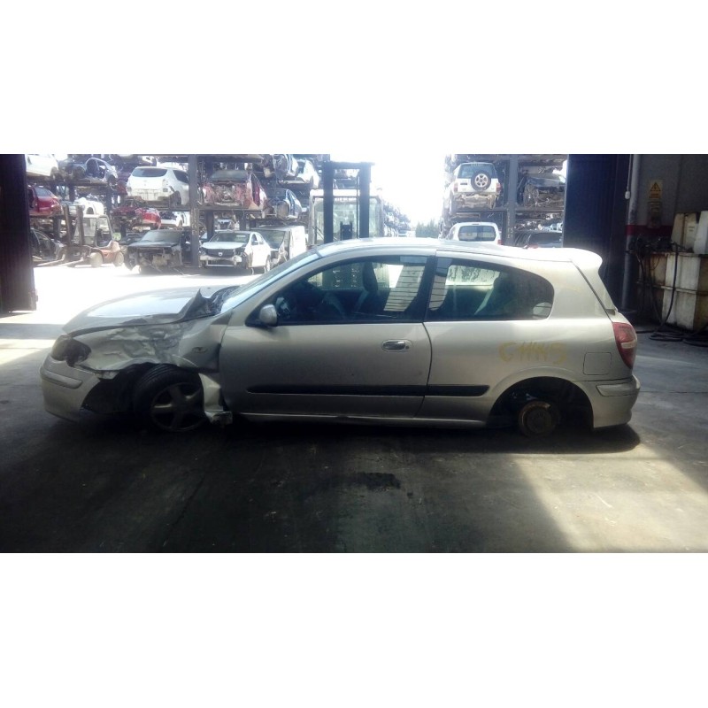 nissan almera (n16/e) del año 2000