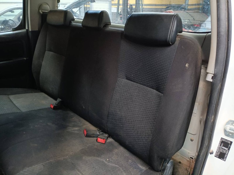 toyota hilux (kun) del año 2015