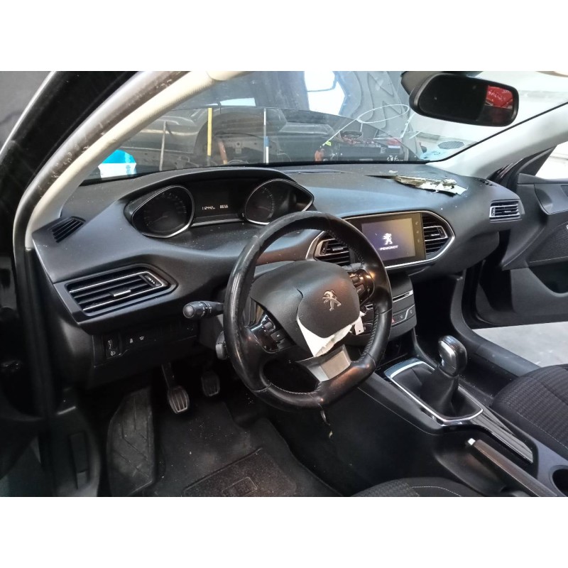 peugeot 308 del año 2017