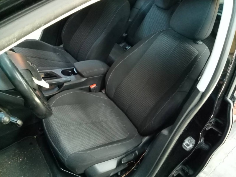 peugeot 308 del año 2017