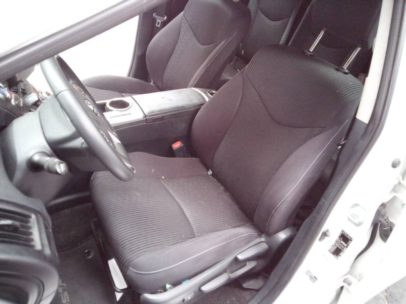 toyota prius+ del año 2021