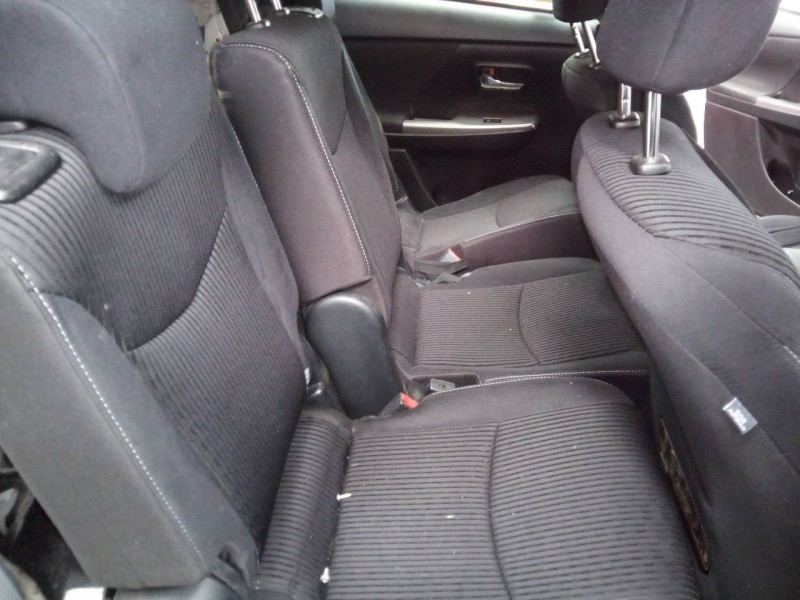 toyota prius+ del año 2021