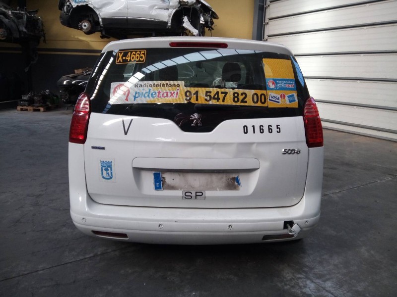 peugeot 5008 del año 2015