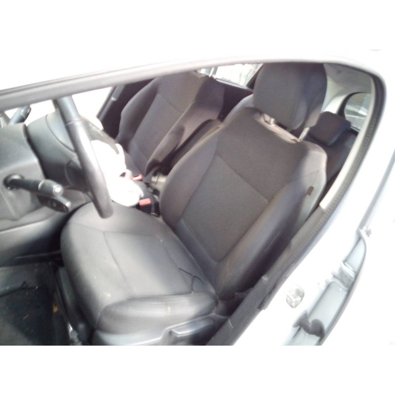 peugeot 5008 del año 2015