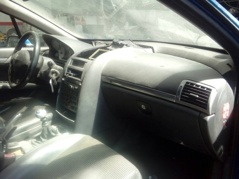 peugeot 407 del año 2004