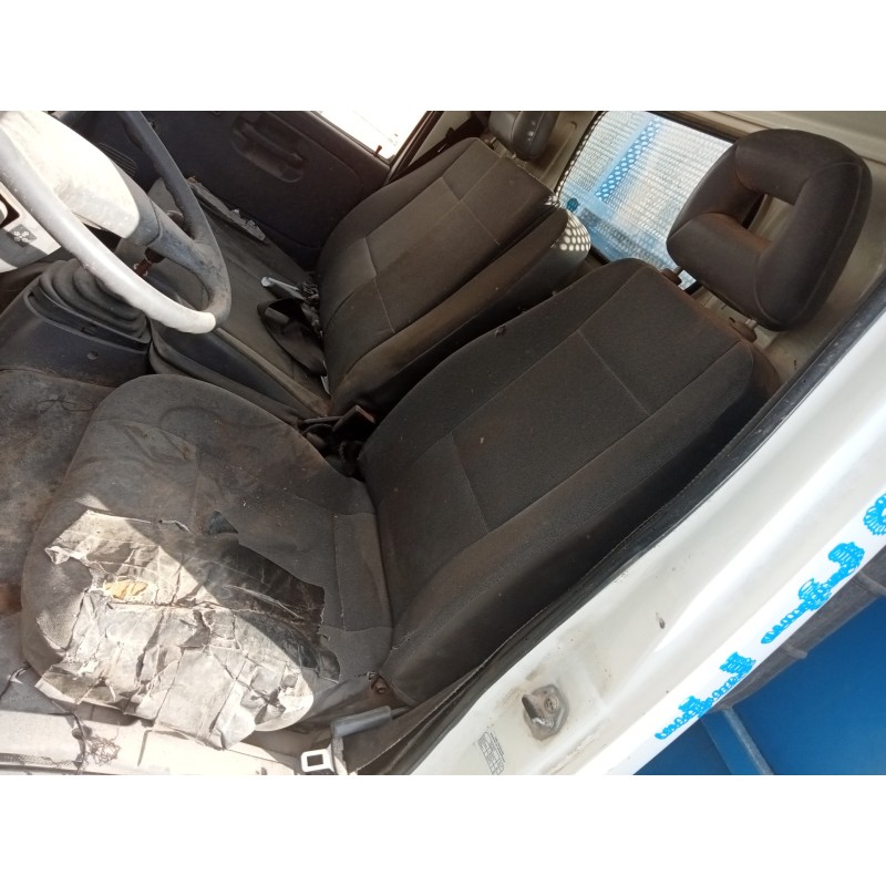 nissan cabstar del año 1999