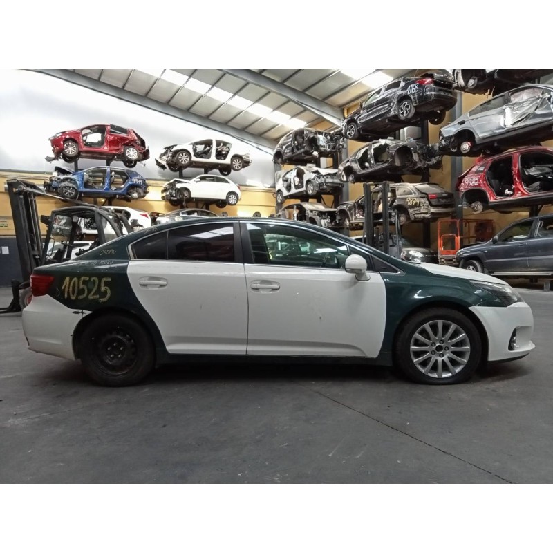 toyota avensis (t27) del año 2014