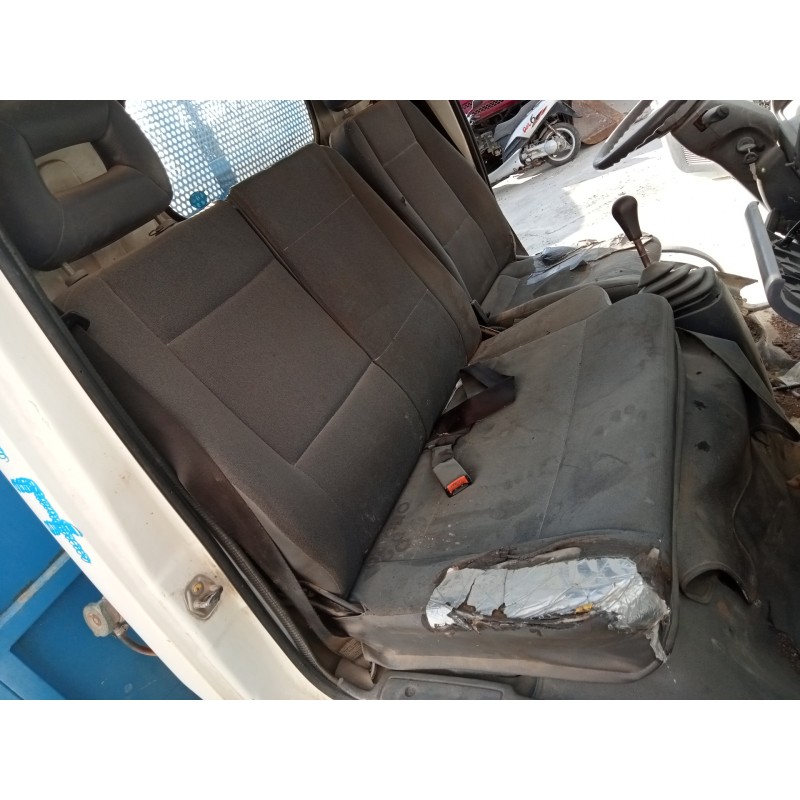 nissan cabstar del año 1999