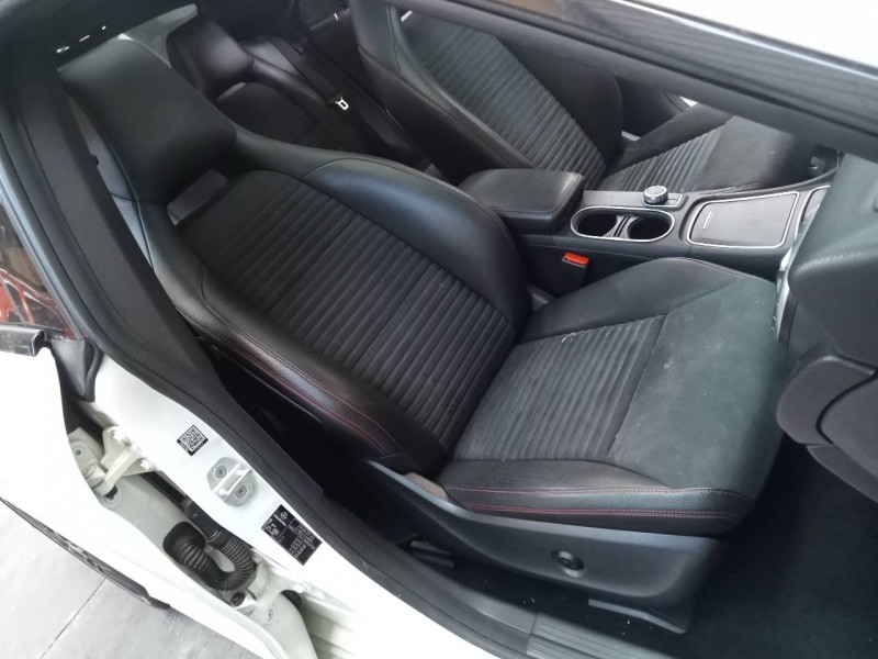 mercedes-benz clase cla (w117) del año 2013