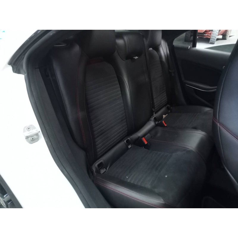 mercedes-benz clase cla (w117) del año 2013