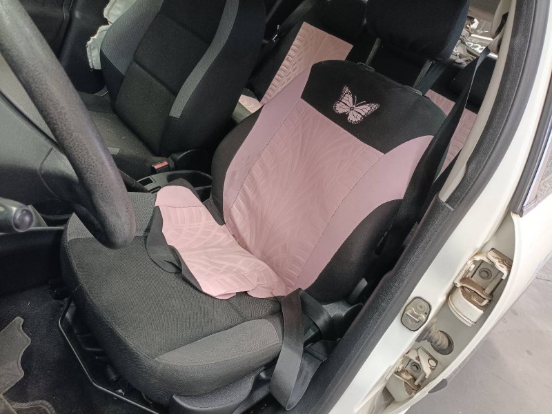 peugeot 207 del año 2009