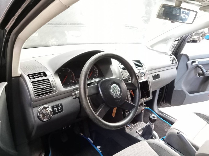 volkswagen touran (1t2) del año 2006