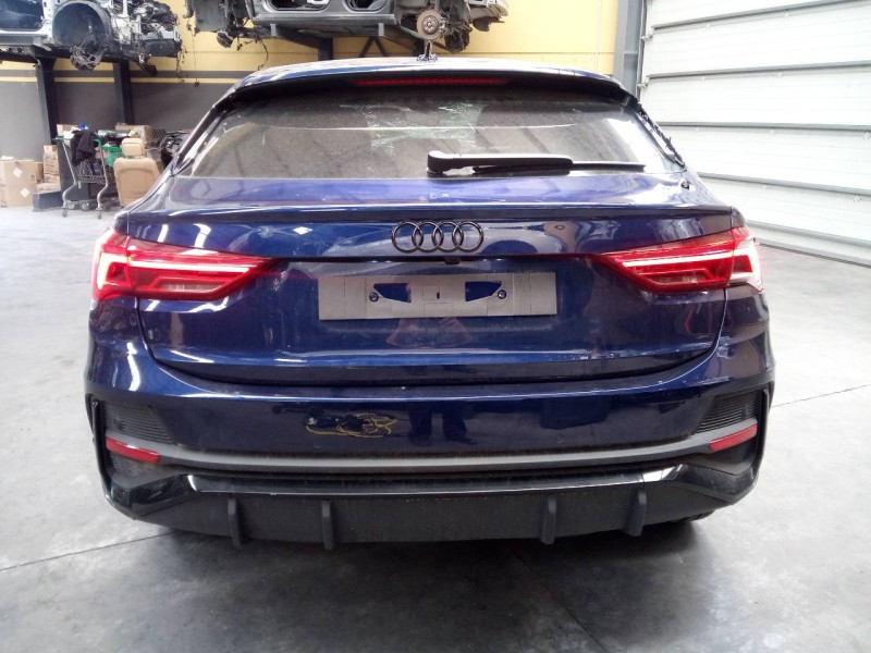 audi q3 sportback (f3n) del año 2023