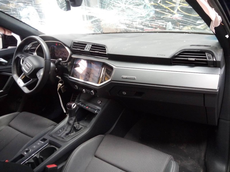 audi q3 sportback (f3n) del año 2023