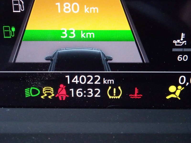 audi q3 sportback (f3n) del año 2023