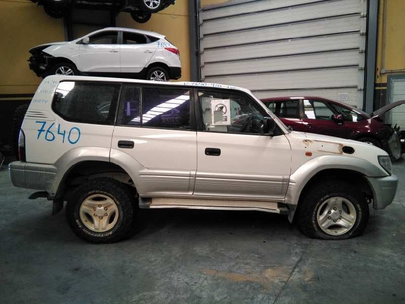 toyota land cruiser (j9) del año 2000