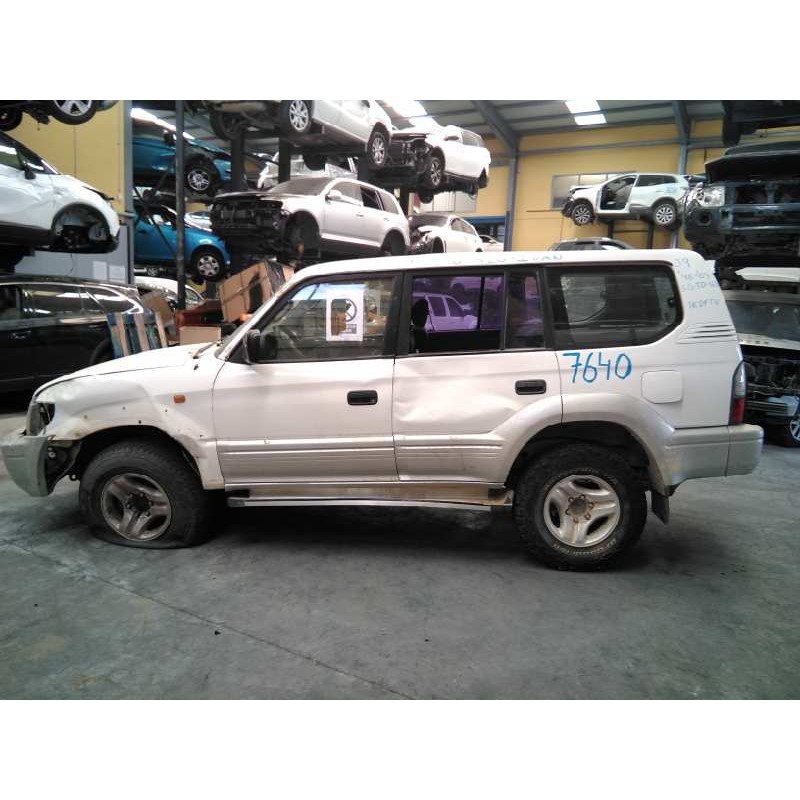 toyota land cruiser (j9) del año 2000